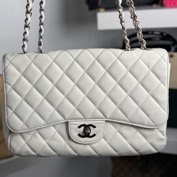 CHANEL Handbags - CHANEL CAVIAR FLAP BAG